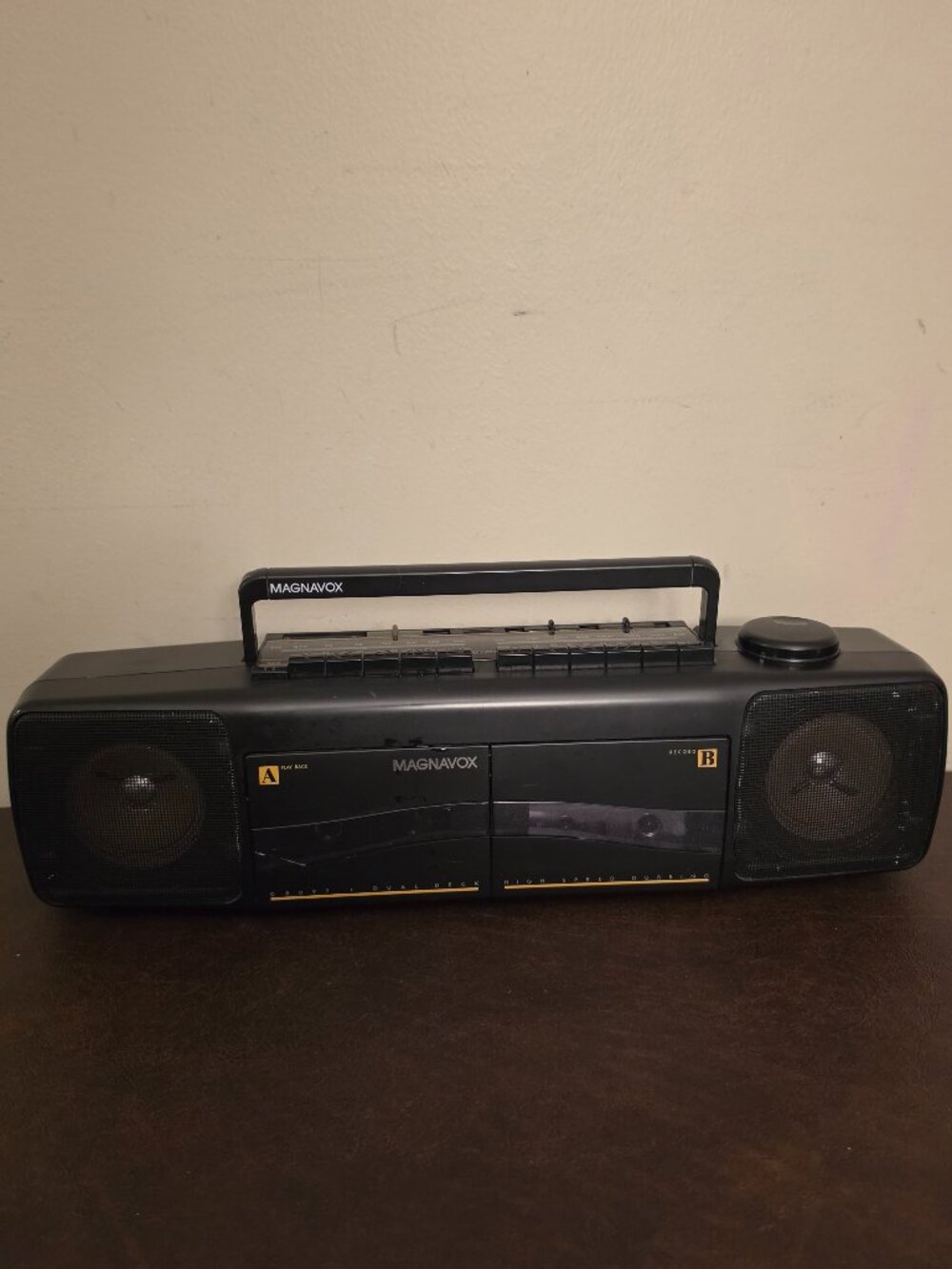 Magnavox D8097 Dual Cassette Boombox